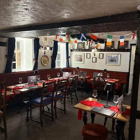 Estalagem Masons Arms 2*